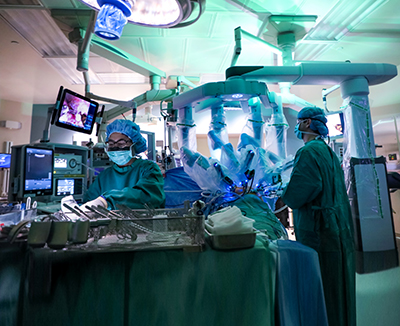 The articulating arms of the robotic surgical system provide a novel approach to minimally invasive surgery. 